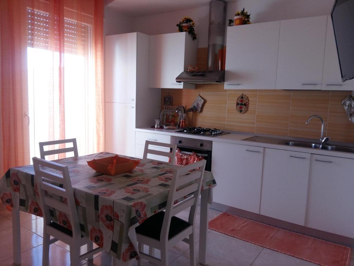 Appartamento Pompea Тавиано Екстериор снимка